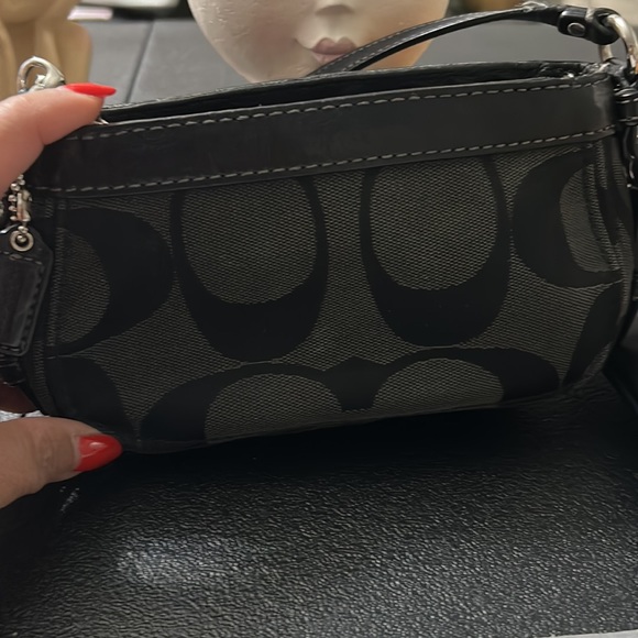 Coach big wristlet & small coin wallet - Picture 4 of 7